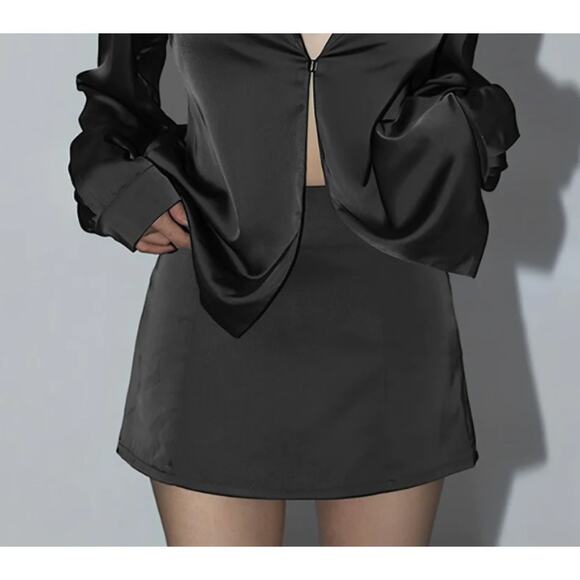 Leisure Satin Mini Skirt | Size Small | Commense - Picture 1 of 3